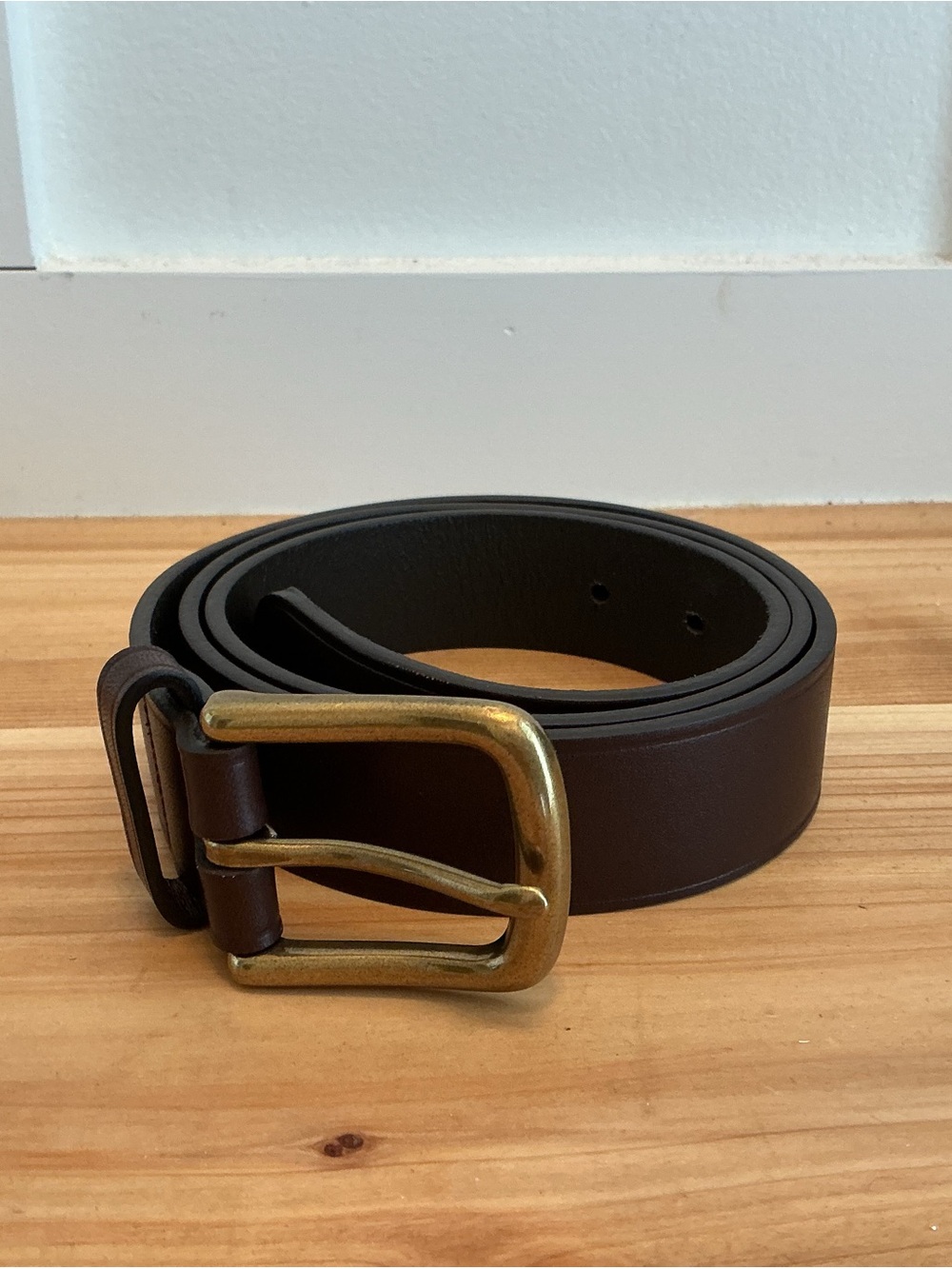 Banana Republic Dark Brown Leather Belt with Brass Buckle 36”
